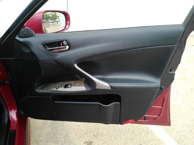 Used 2010 Lexus IS 250 image 21