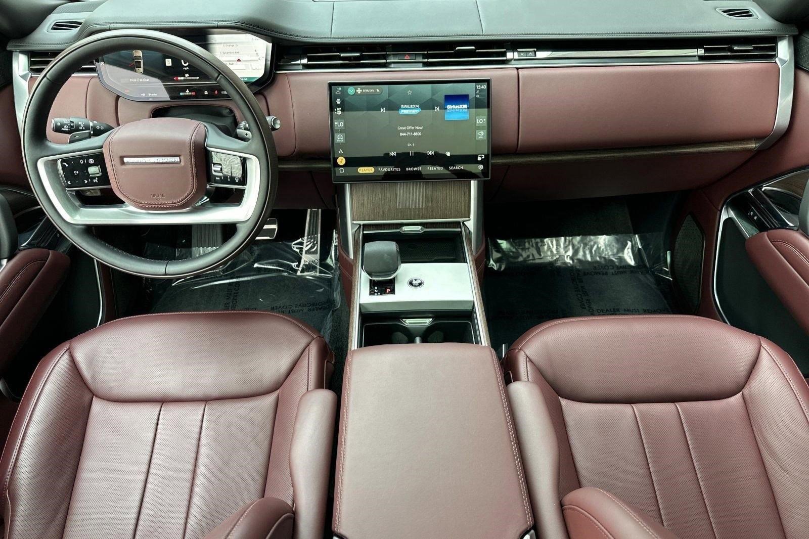 Used 2025 Land Rover Range Rover Long Wheelbase Autobiography image 14