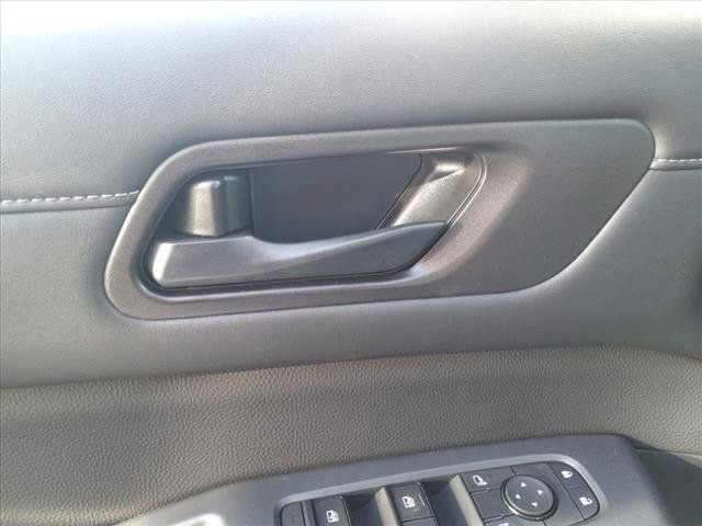 New 2025 Nissan Pathfinder SV image 19