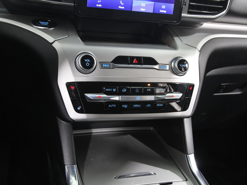 Certified 2022 Ford Explorer XLT w/ Equipment Group 202A image 14