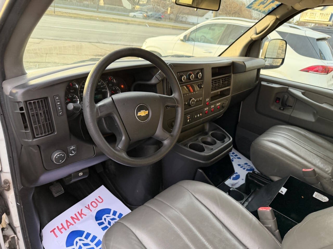 Used 2014 Chevrolet Express 2500 RWD image 18