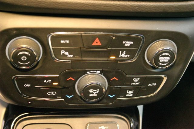 Used 2021 Jeep Compass Limited AWD/4WD image 25