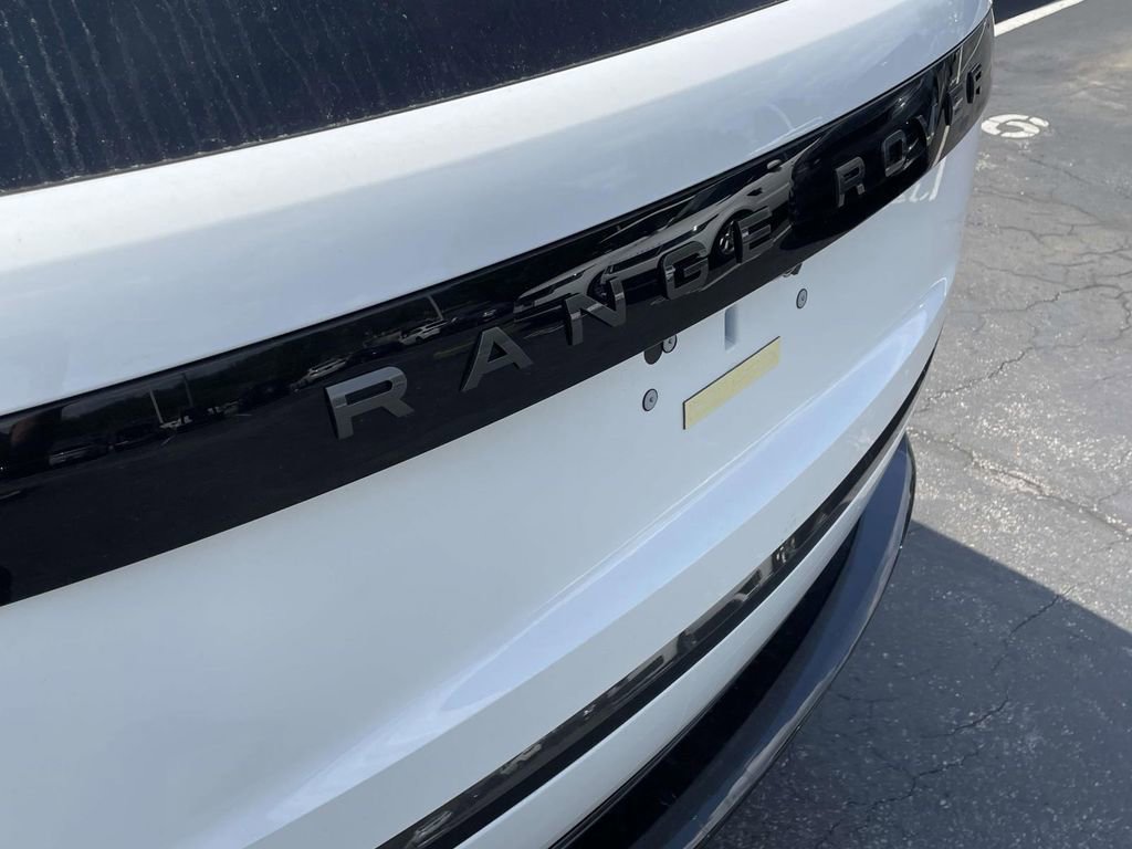 New 2026 Land Rover Range Rover SE AWD/4WD image 8