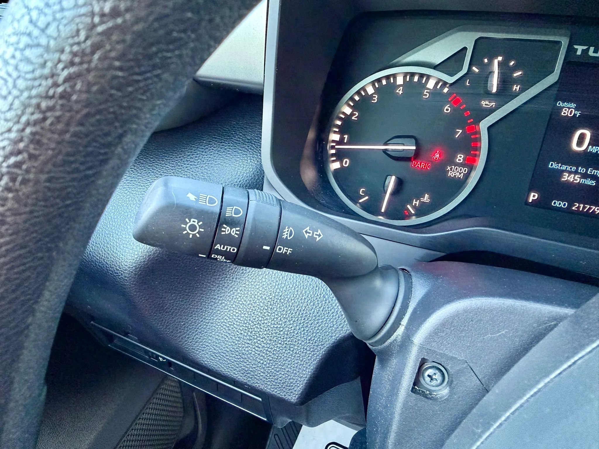 Used 2025 Toyota Tundra SR5 w/ SR5 Convenience Package image 31