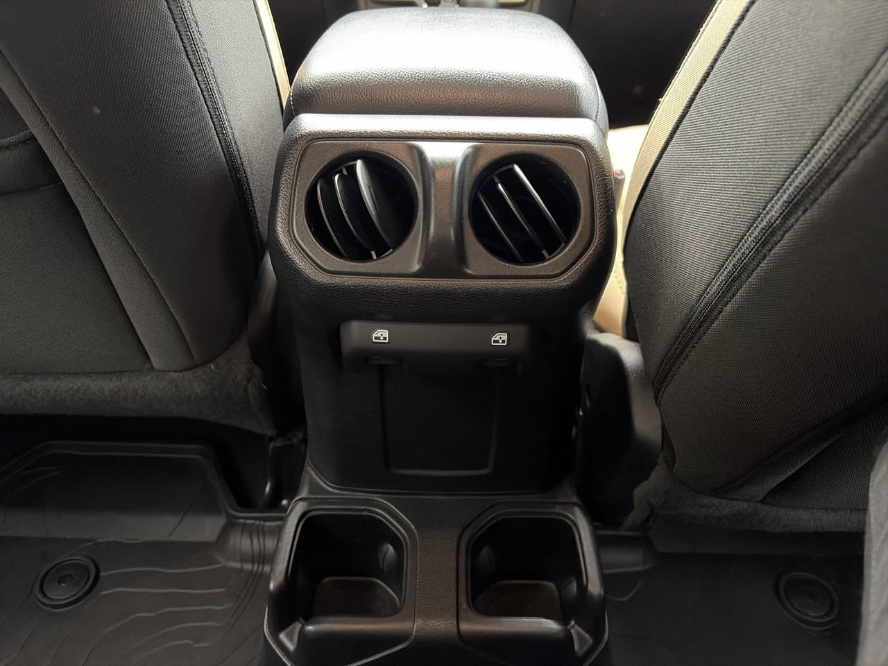 Used 2021 Jeep Wrangler Unlimited Sport AWD/4WD image 28