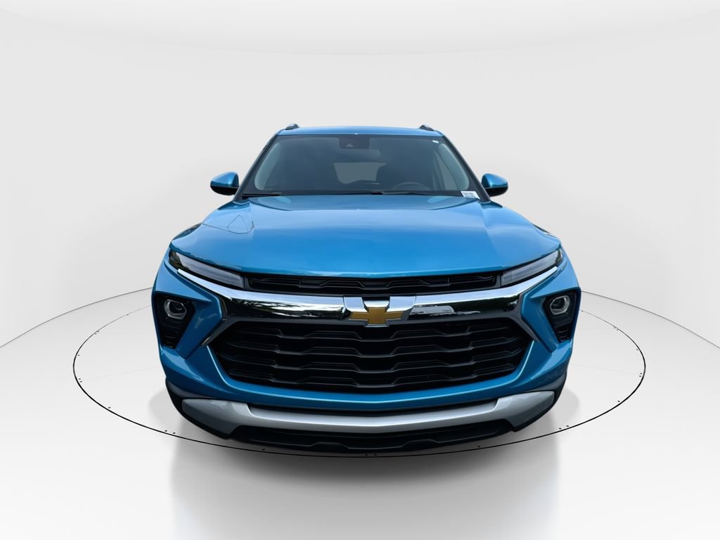 New 2026 Chevrolet TrailBlazer LT w/ LT Cold Weather Package FWD image 3