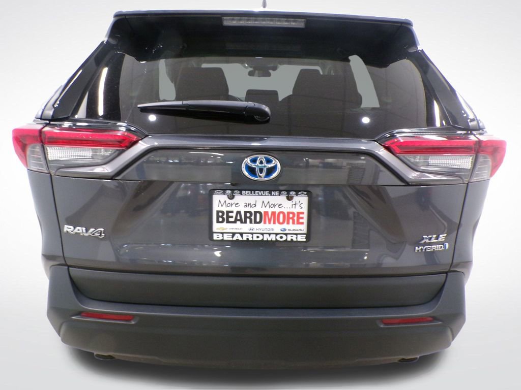 Used 2019 Toyota RAV4 XLE w/ Convenience Package AWD/4WD image 3