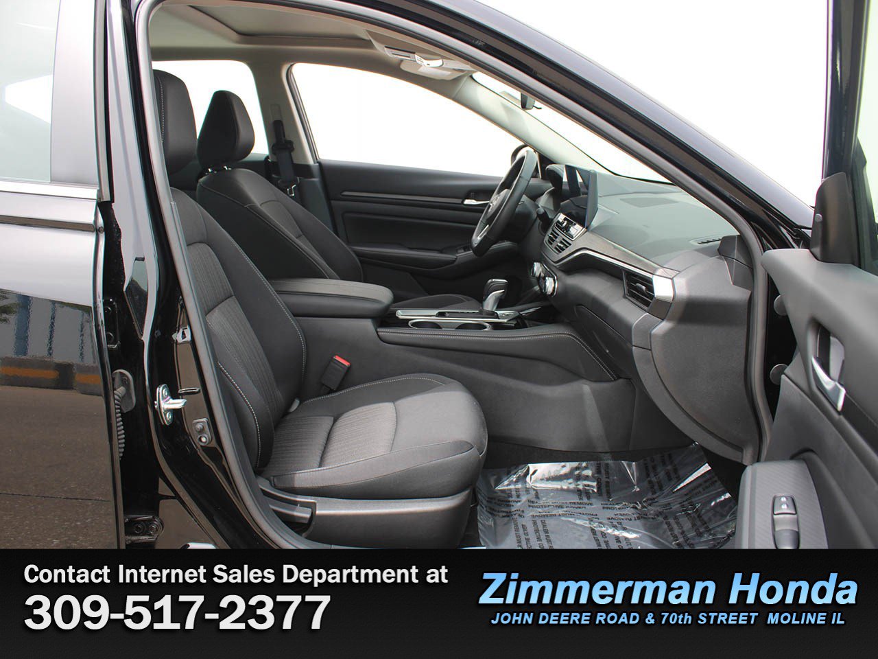 Used 2024 Nissan Altima 2.5 SV w/ SV Premium Package AWD/4WD image 19