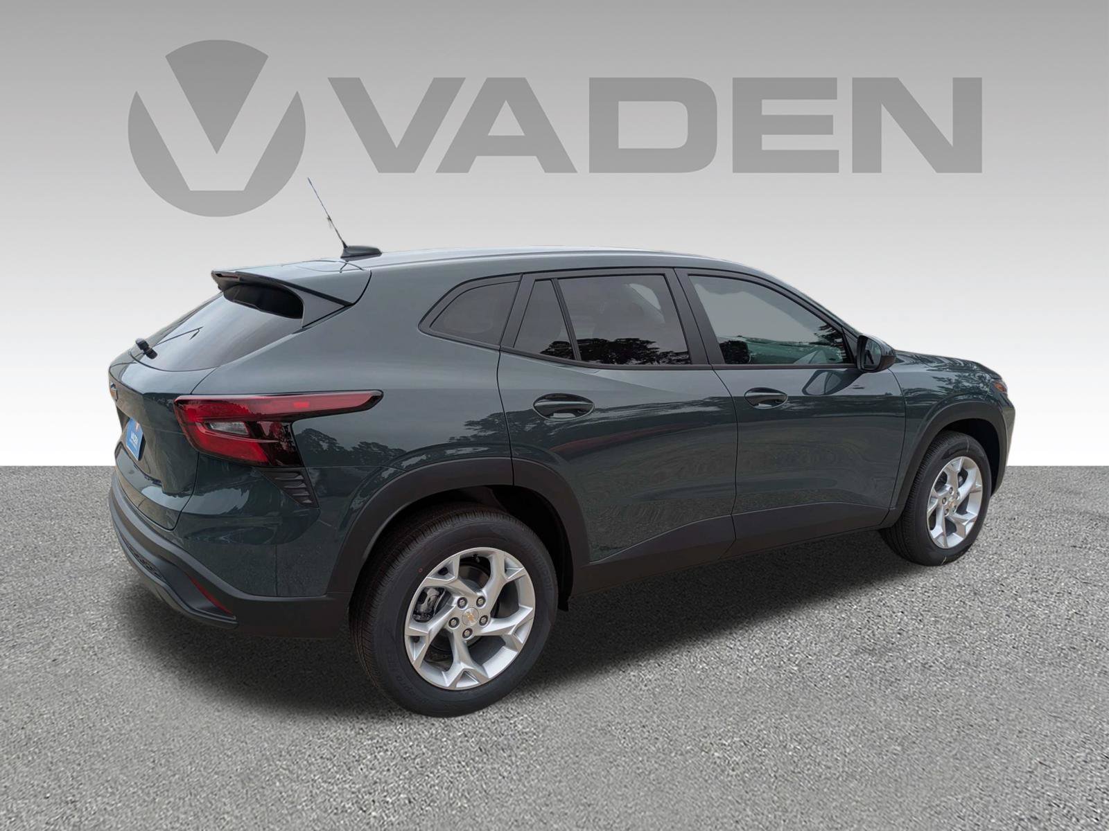 New 2026 Chevrolet Trax LS w/ LS Convenience Package FWD image 23