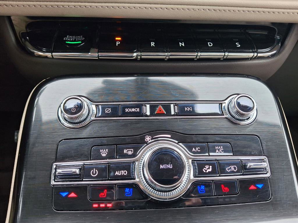 Used 2022 Lincoln Nautilus Reserve w/ Equipment Group 201A AWD/4WD image 14