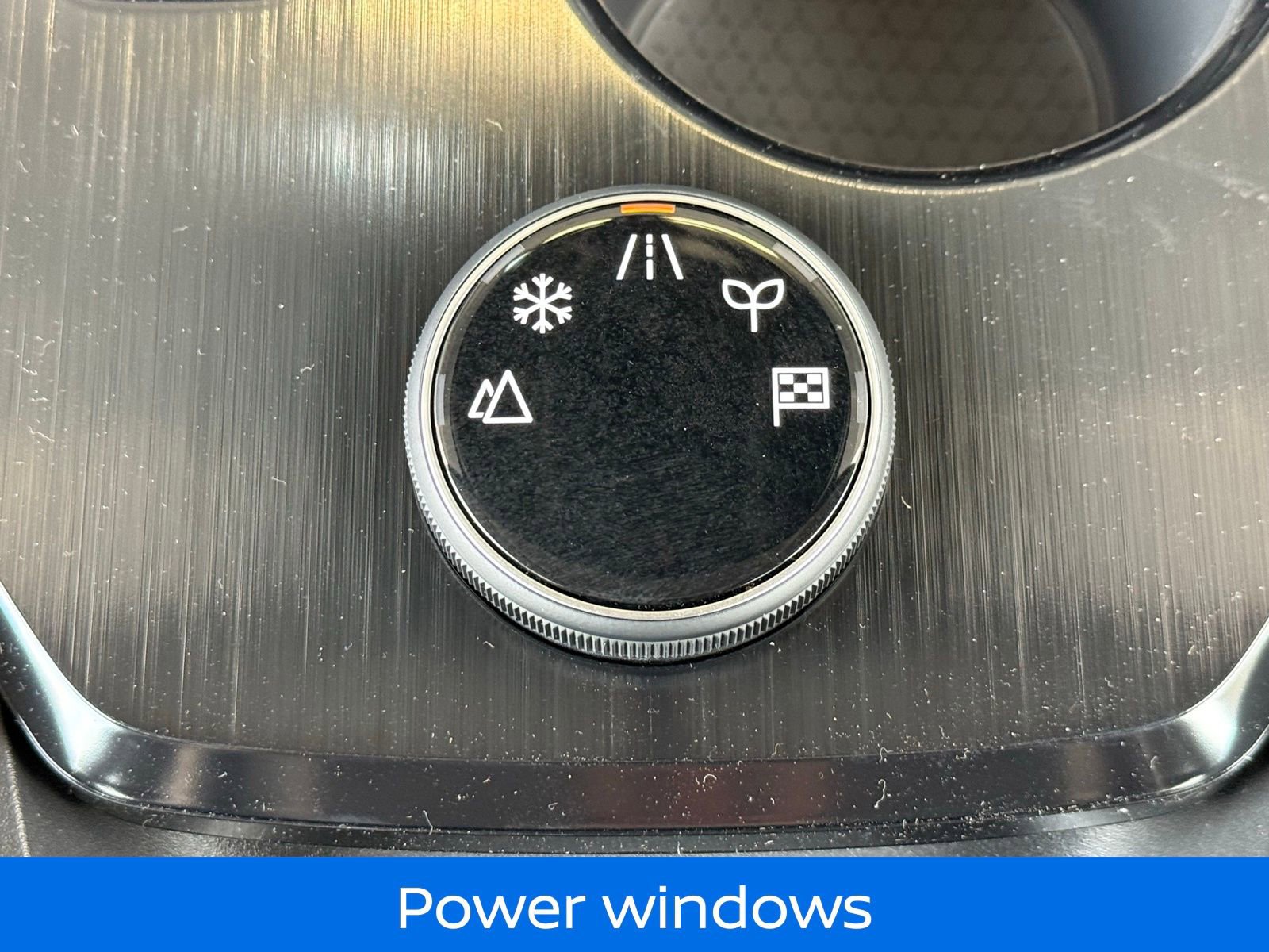 Certified 2025 Nissan Rogue SV image 22