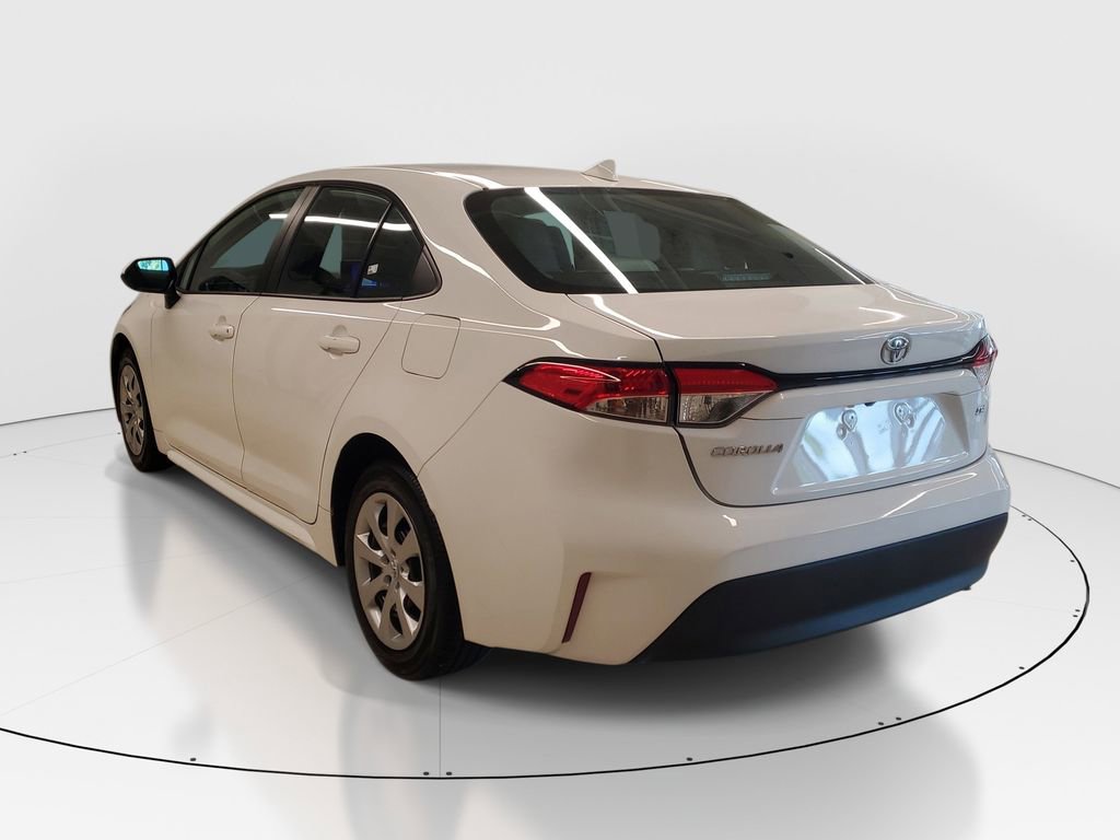 Used 2023 Toyota Corolla LE image 5