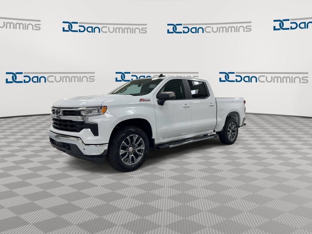 New 2026 Chevrolet Silverado 1500 LT w/ Z71 Off-Road Package AWD/4WD image 4