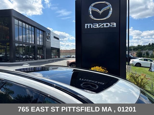 Used 2025 Volvo XC60 B5 Ultra w/ Protection Package Premier AWD/4WD image 18