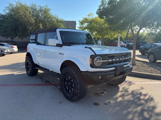 Used 2022 Ford Bronco Outer Banks AWD/4WD image 3