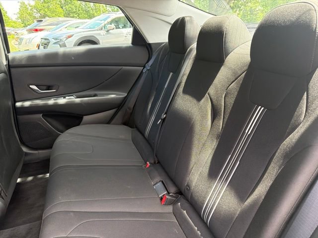 Used 2023 Hyundai Elantra SEL FWD image 30