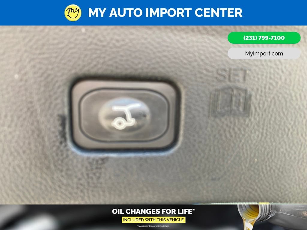 Used 2022 Ford Edge Titanium AWD/4WD image 11