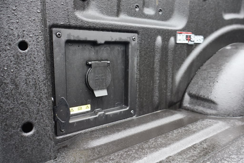 Used 2025 Ford F150 Lariat AWD/4WD image 17
