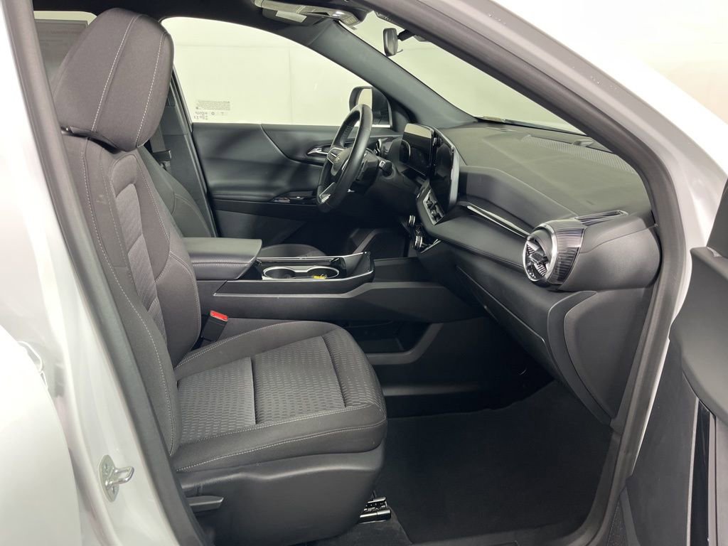 Certified 2025 Chevrolet Equinox LT FWD image 5