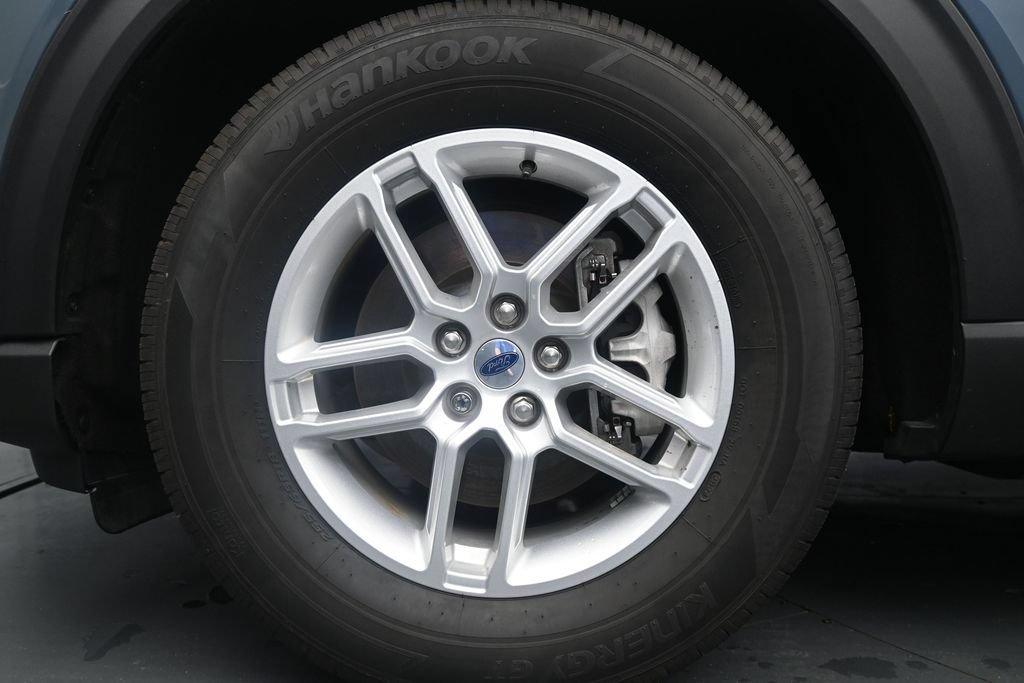 Used 2025 Ford Explorer Active RWD image 11