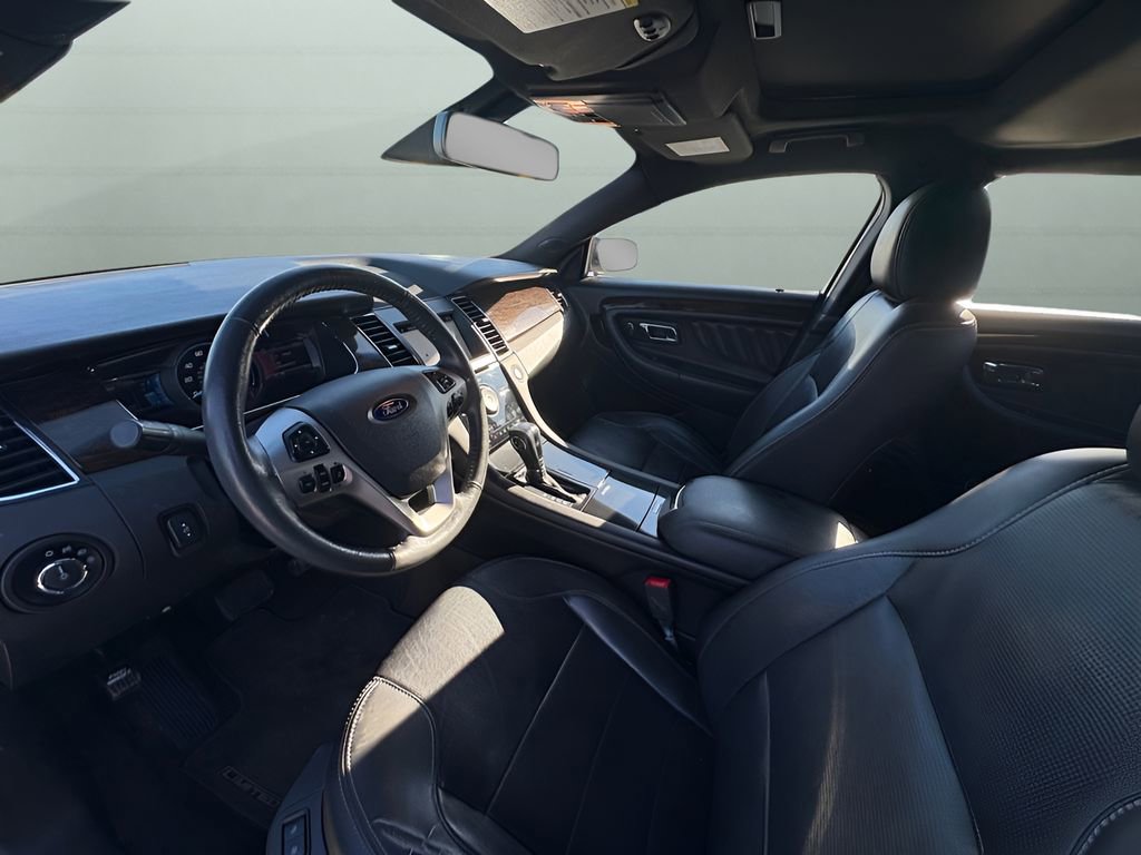 Used 2019 Ford Taurus Limited image 19