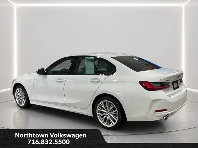 Used 2023 BMW 330i xDrive Sedan w/ Convenience Package AWD/4WD image 3