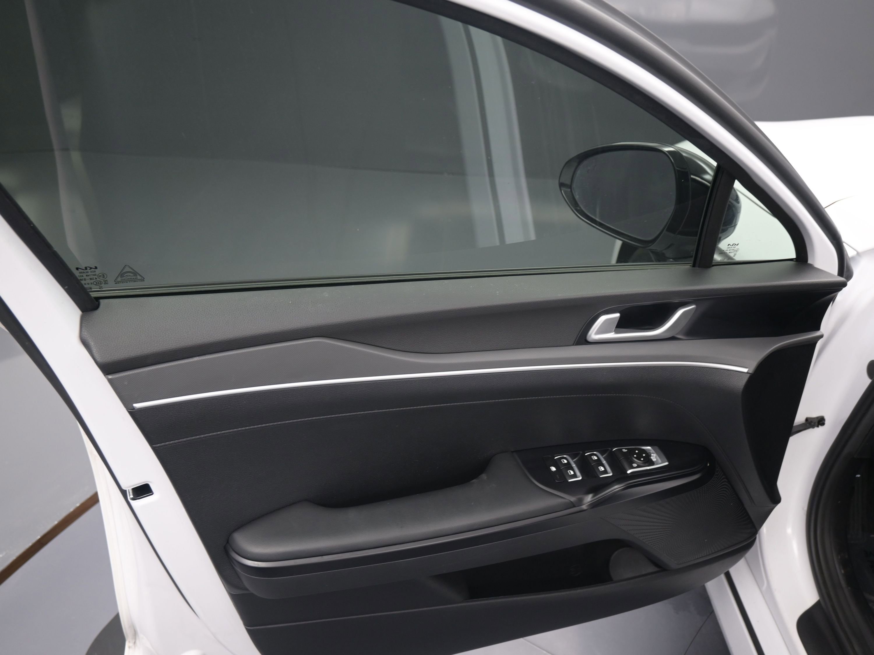 Used 2022 Kia K5 GT-Line w/ GT-Line FWD Premium Package image 17