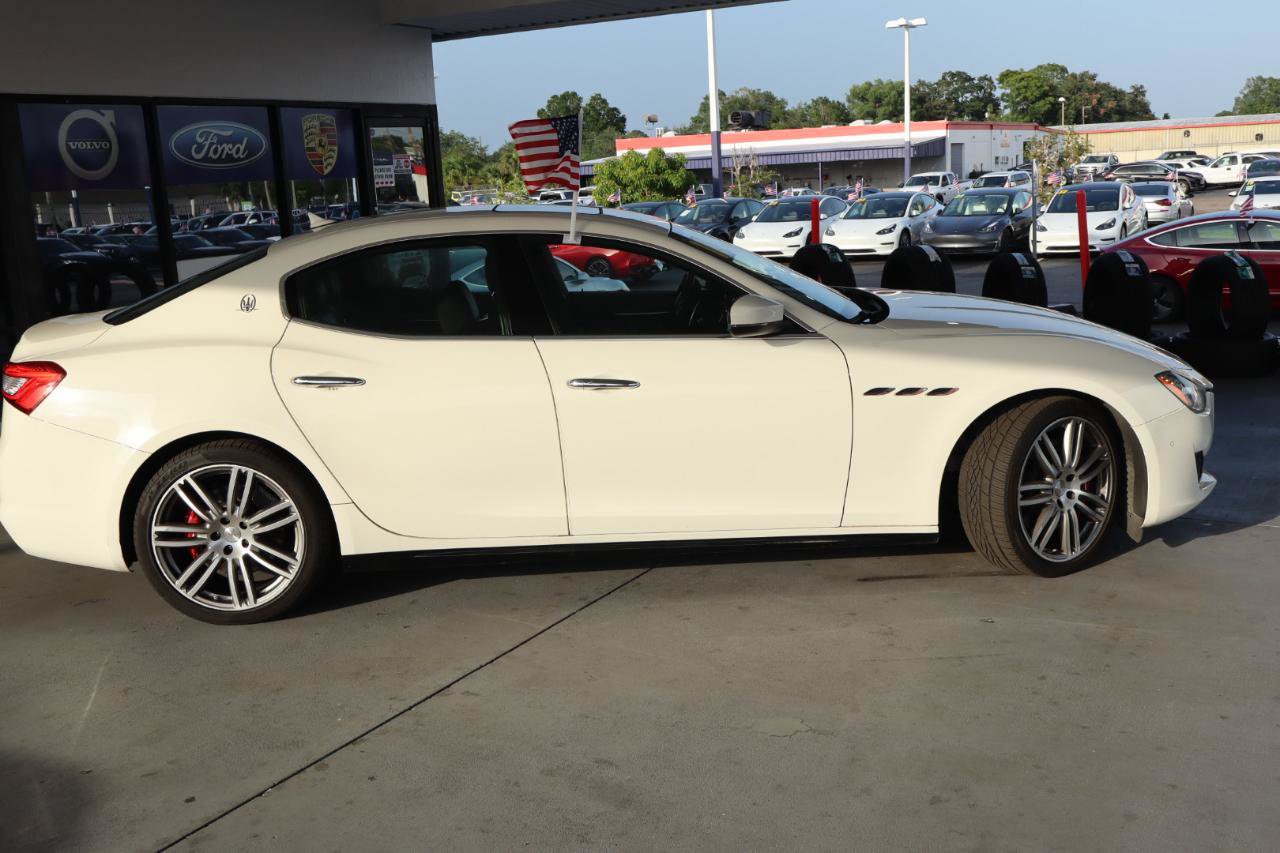 Used 2019 Maserati Ghibli S Q4 AWD/4WD image 4