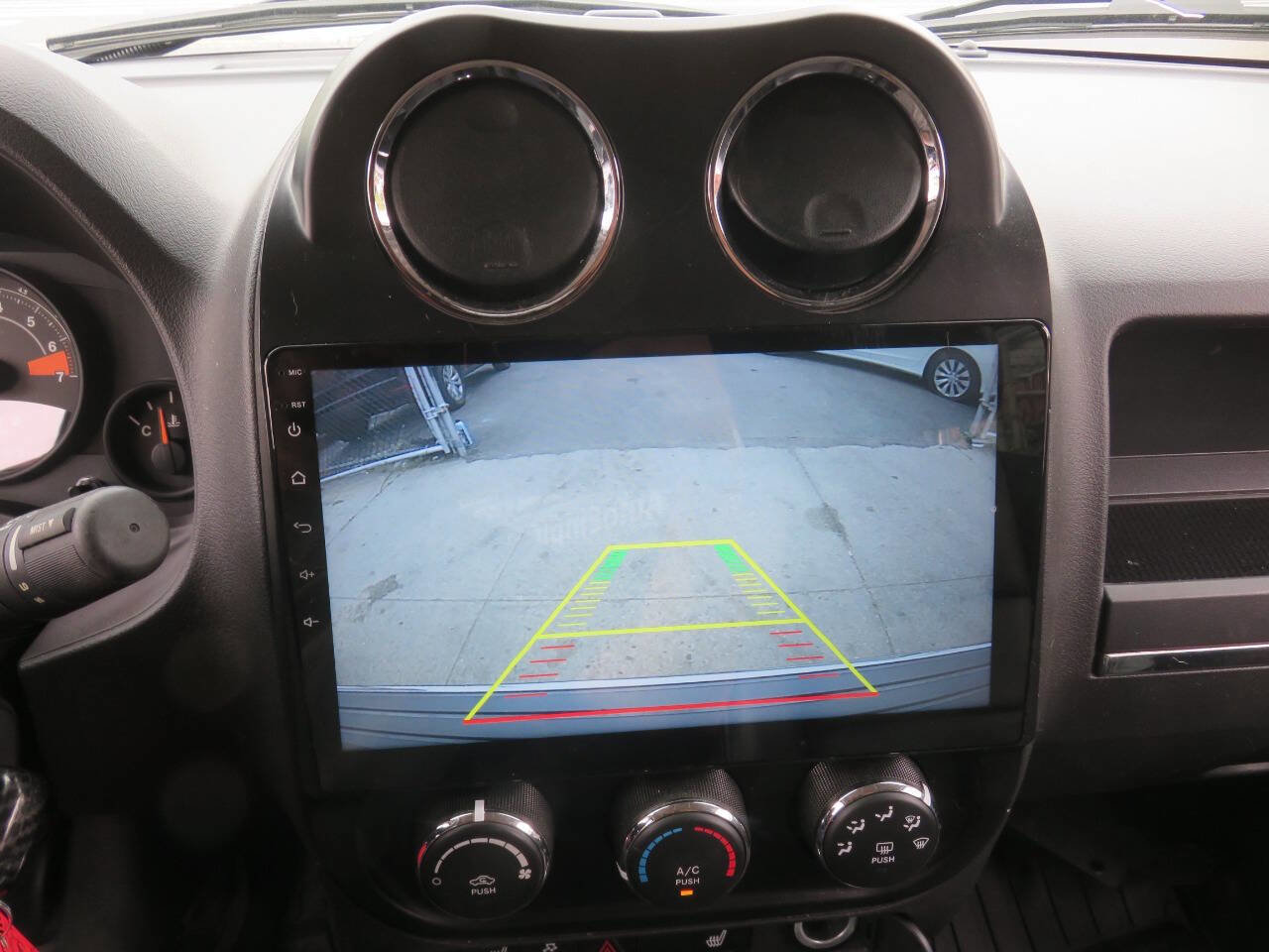 Used 2016 Jeep Patriot High Altitude AWD/4WD image 18