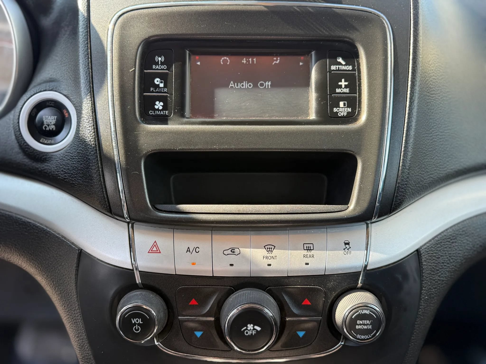 Used 2015 Dodge Journey American Value Package w/ Flexible Seating Group FWD image 27