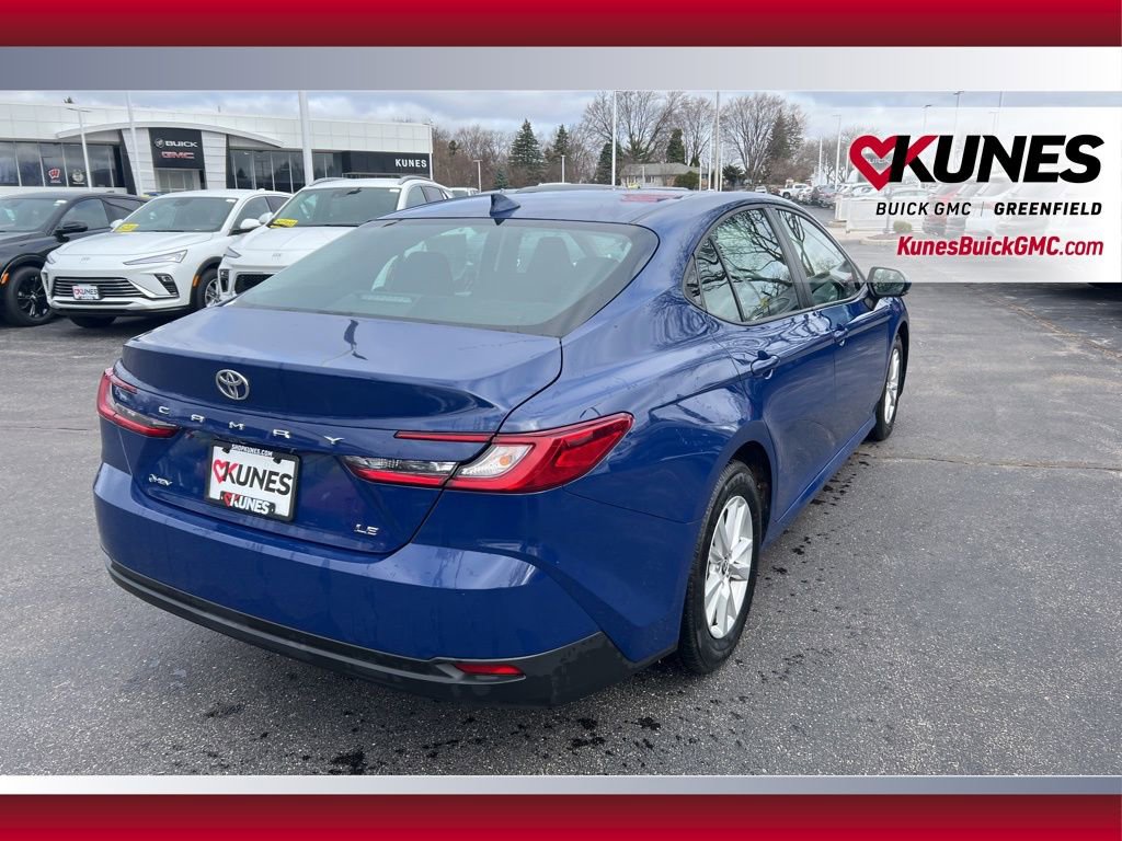 Used 2025 Toyota Camry LE image 5