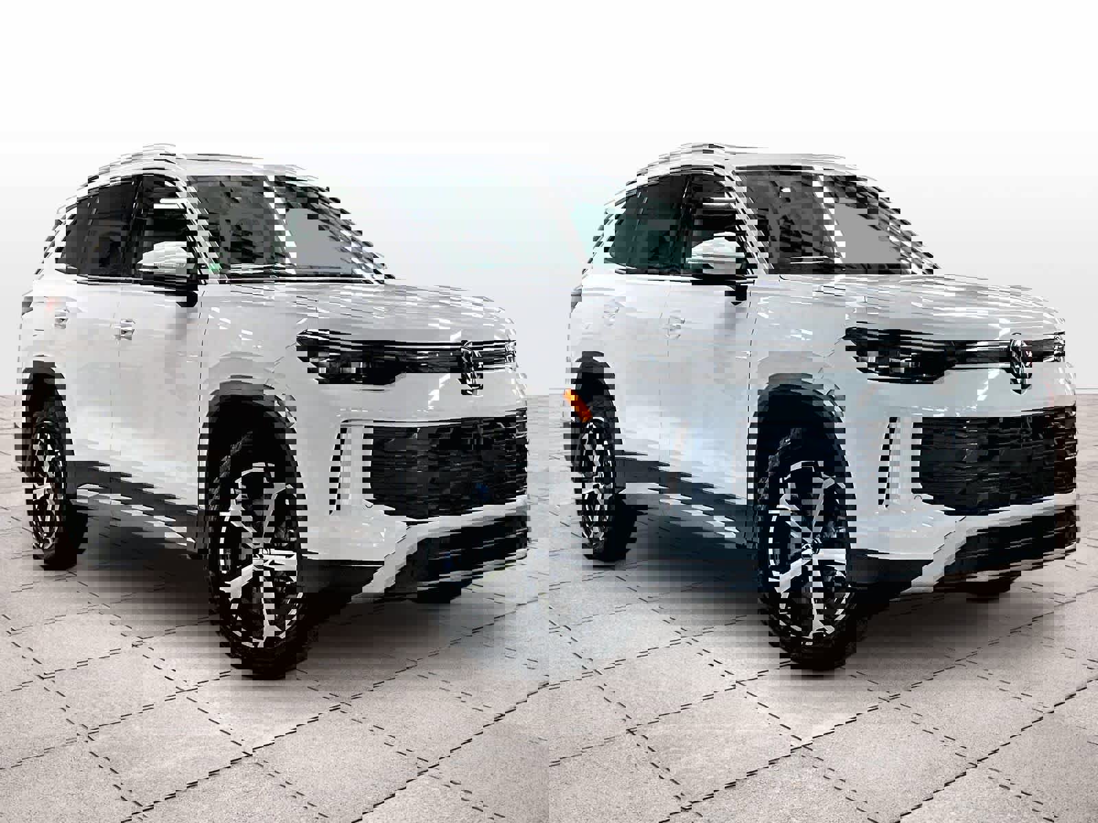 New 2026 Volkswagen Tiguan SE image 2