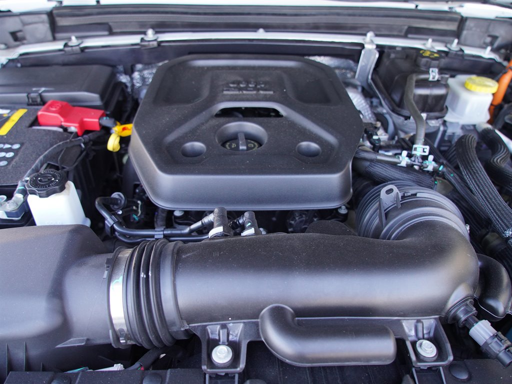 Used 2024 Jeep Wrangler Unlimited Sahara image 7