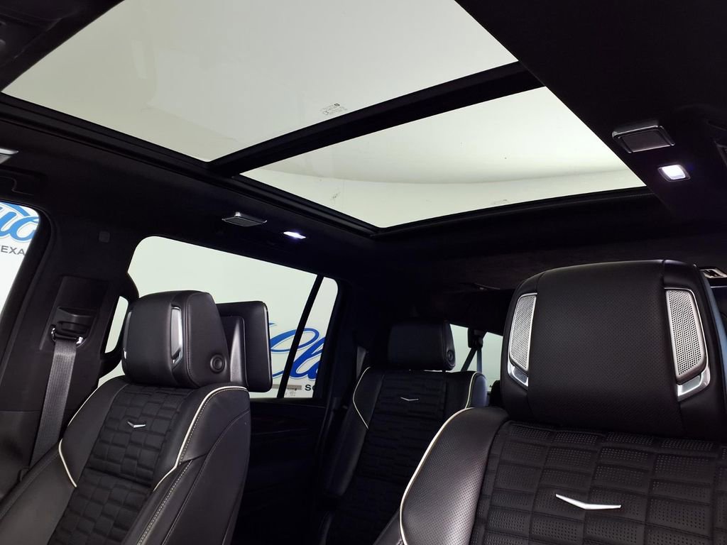 Used 2021 Cadillac Escalade ESV Premium Luxury Platinum image 16