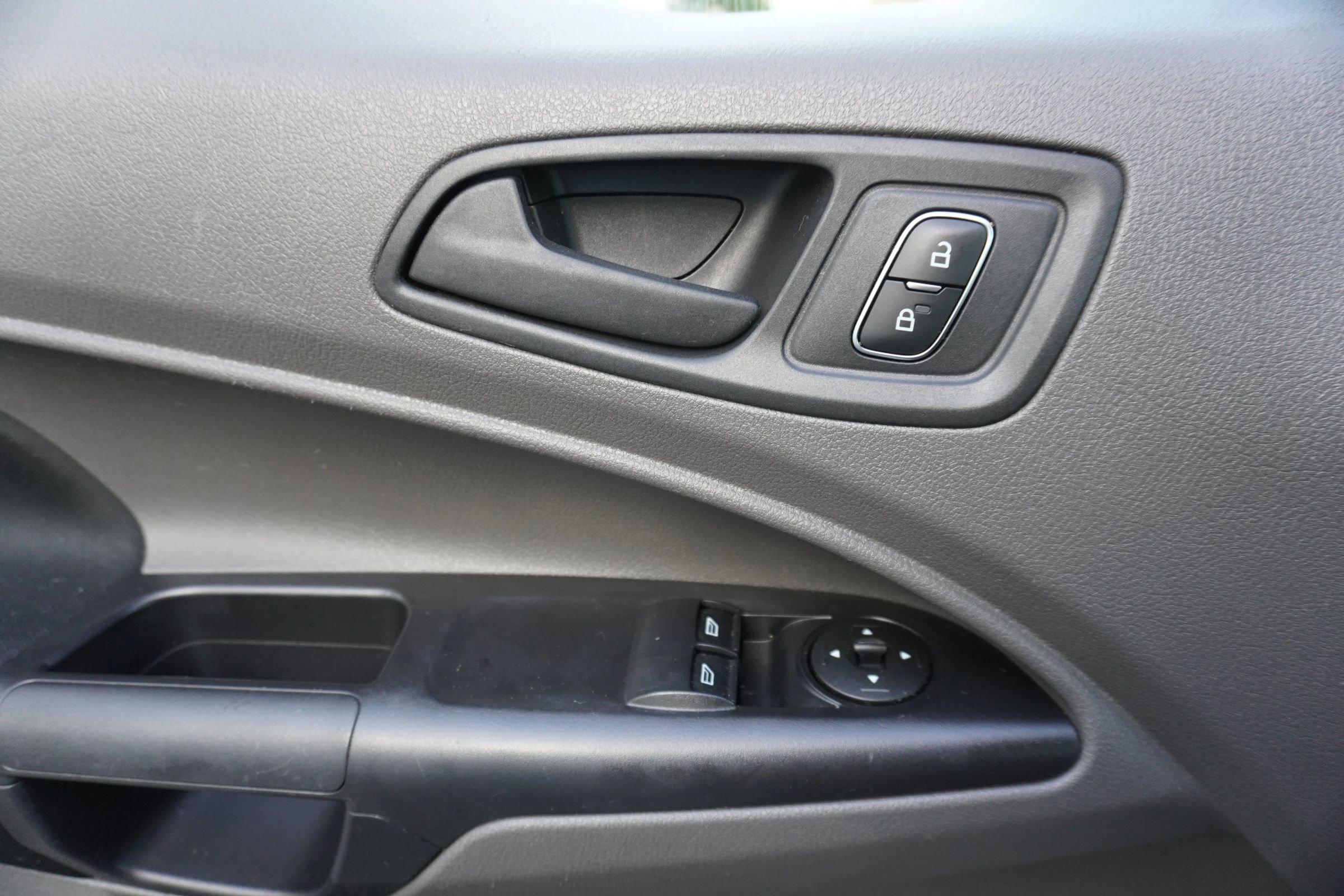 Used 2022 Ford Transit Connect XL image 22