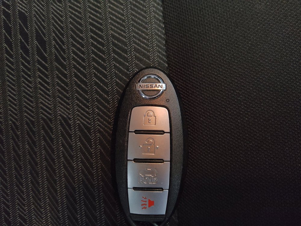 Used 2021 Nissan Versa SV FWD image 32