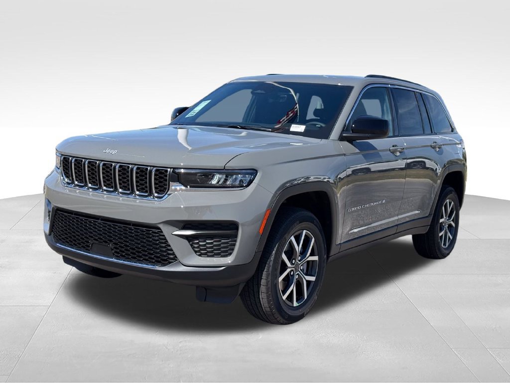 New 2027 Jeep Grand Cherokee Laredo