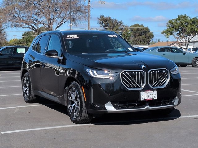 Used 2025 BMW X3 xDrive30i w/ Premium Package image 3
