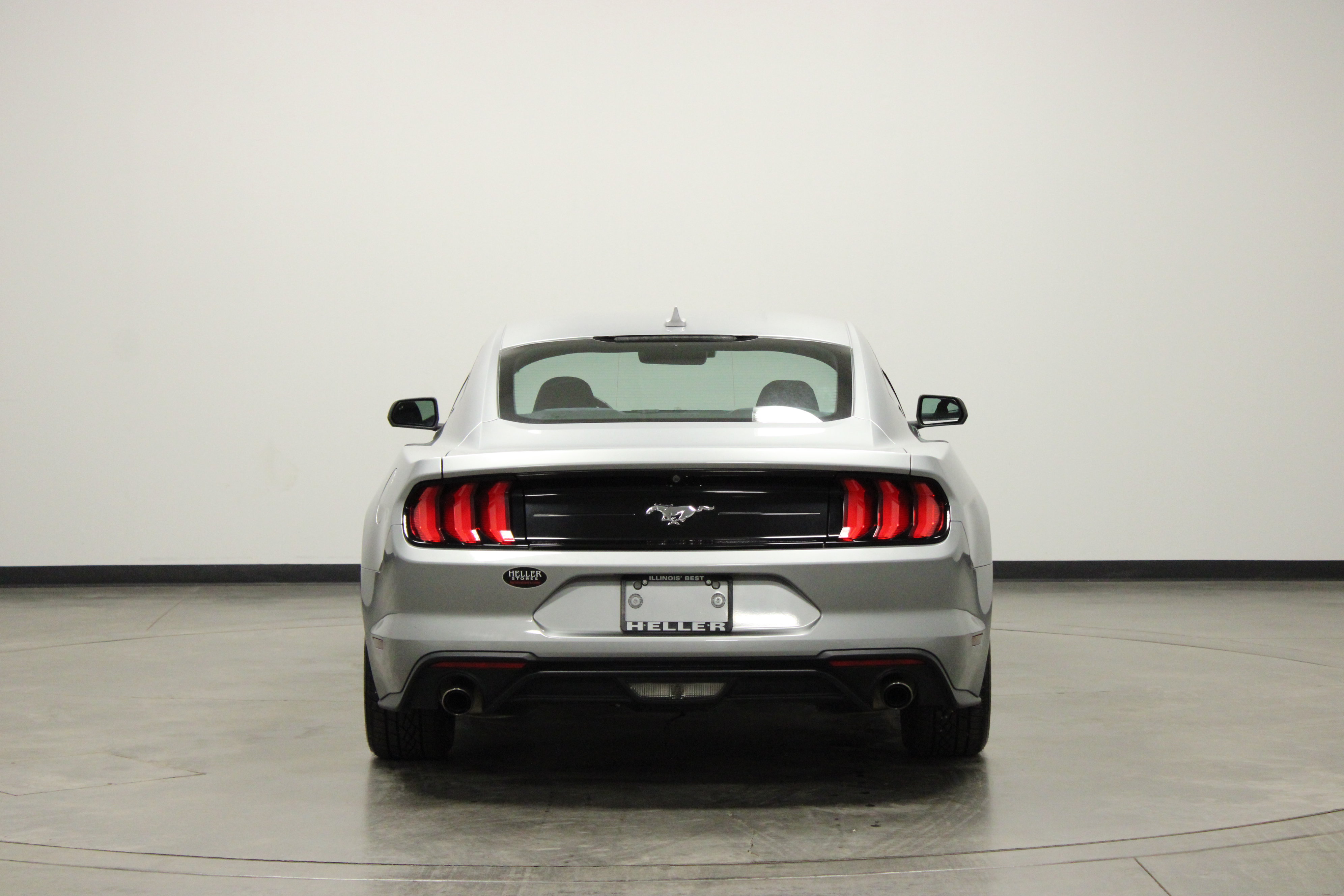 Used 2022 Ford Mustang Coupe RWD image 7