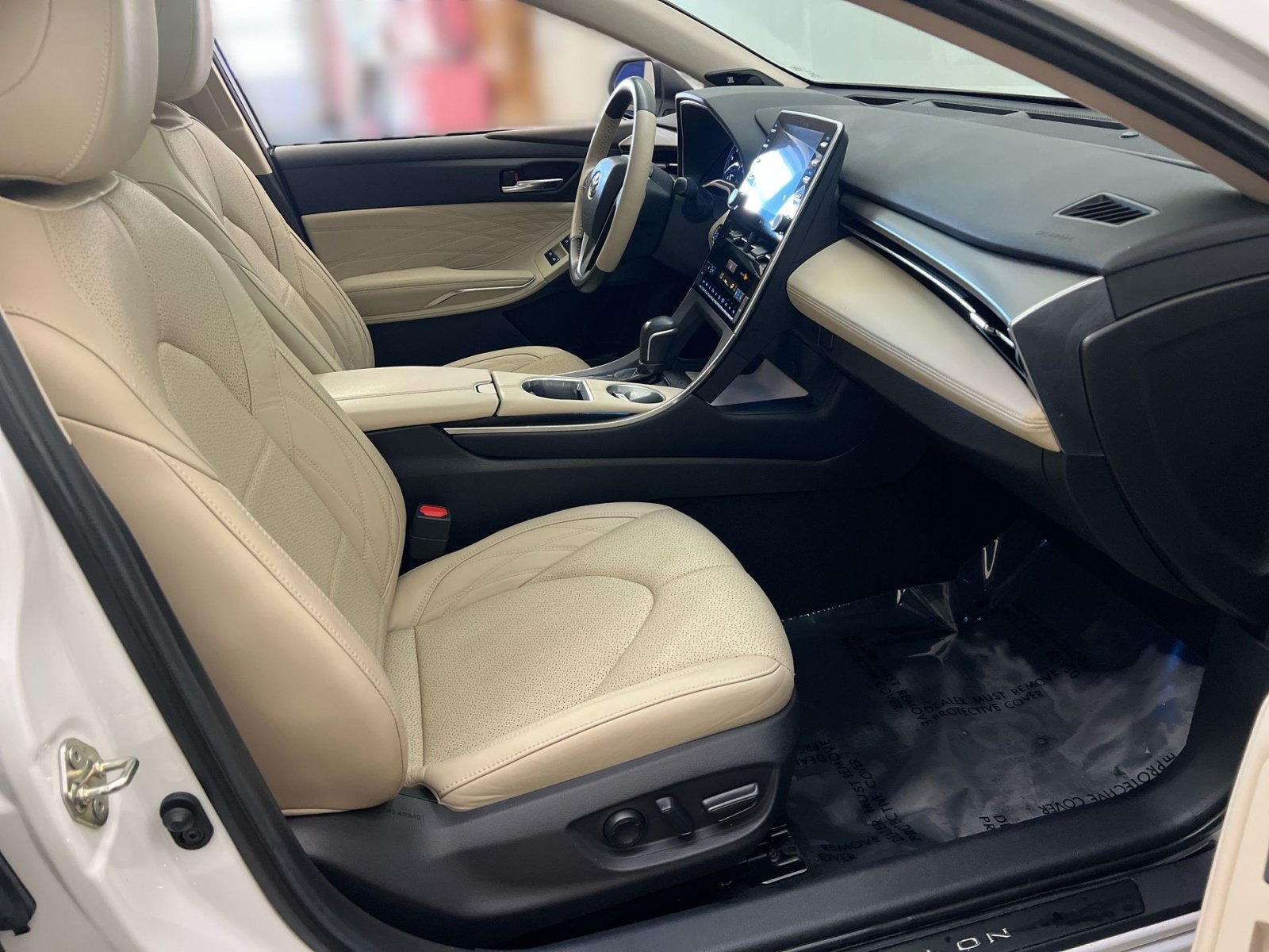 Used 2020 Toyota Avalon Limited w/ Advanced Safety Package FWD image 26