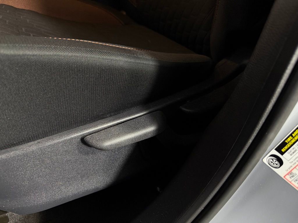 Used 2022 Nissan Kicks SR FWD image 21