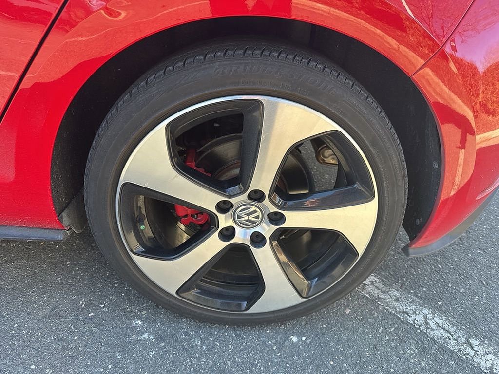 Used 2018 Volkswagen GTI S image 8