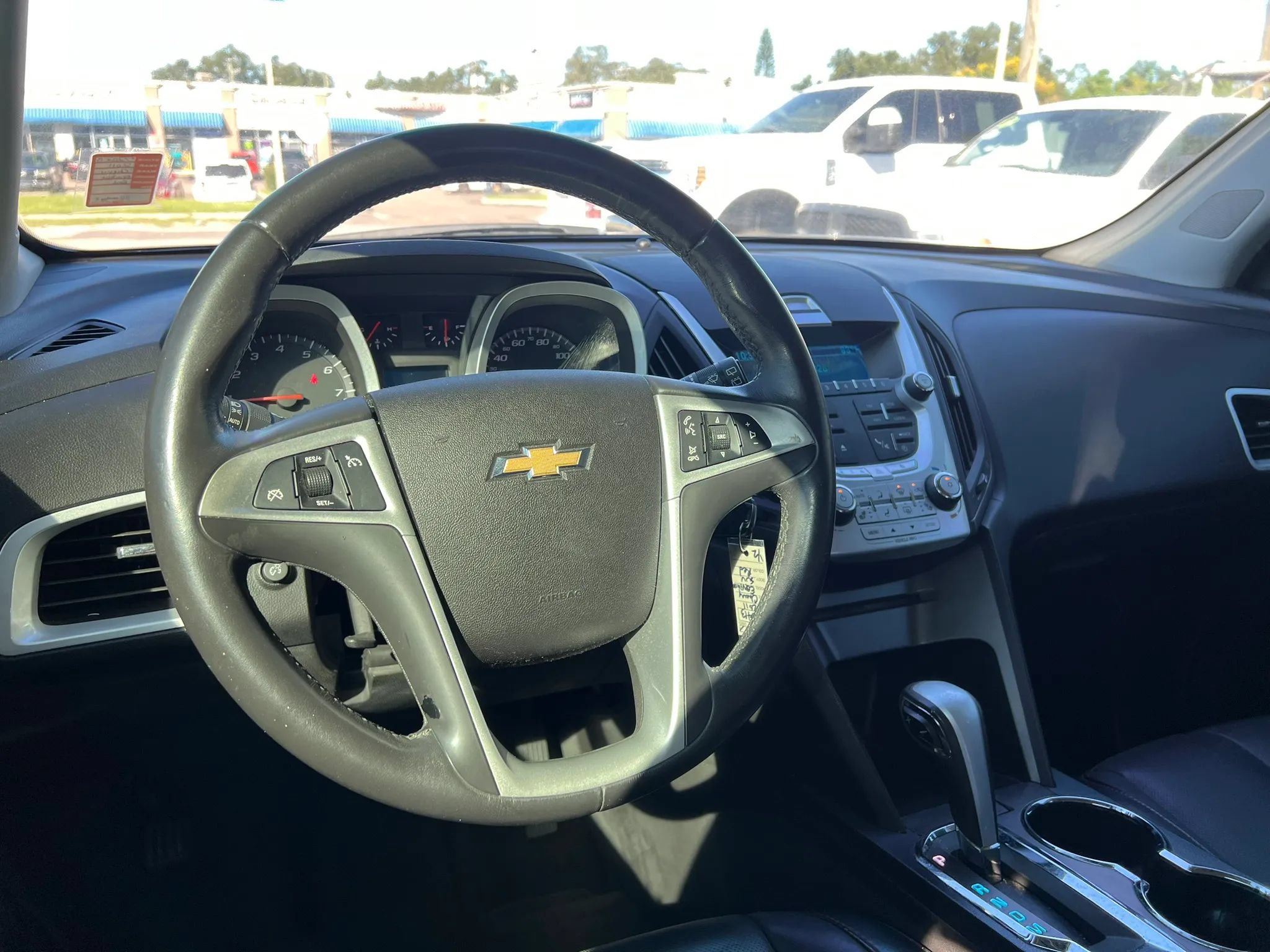 Used 2011 Chevrolet Equinox LT FWD image 15