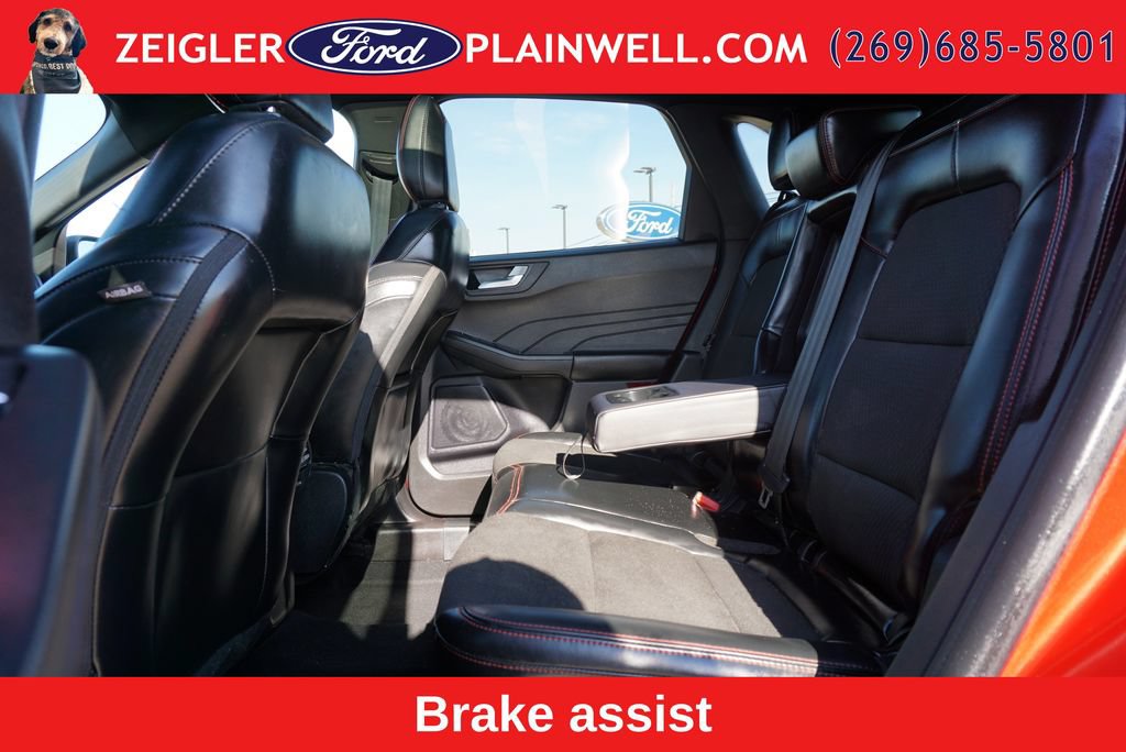 Used 2023 Ford Escape ST-Line w/ Tech Pack #1 AWD/4WD image 12
