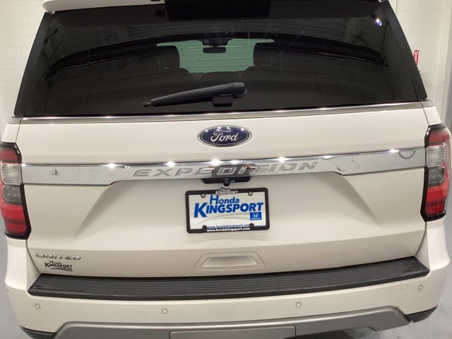 Used 2019 Ford Expedition Limited w/ Special Edition Package AWD/4WD image 6