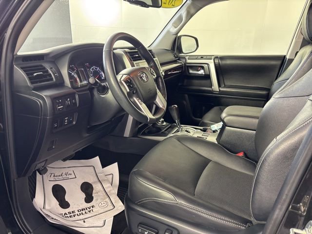 Used 2023 Toyota 4Runner Limited AWD/4WD image 2