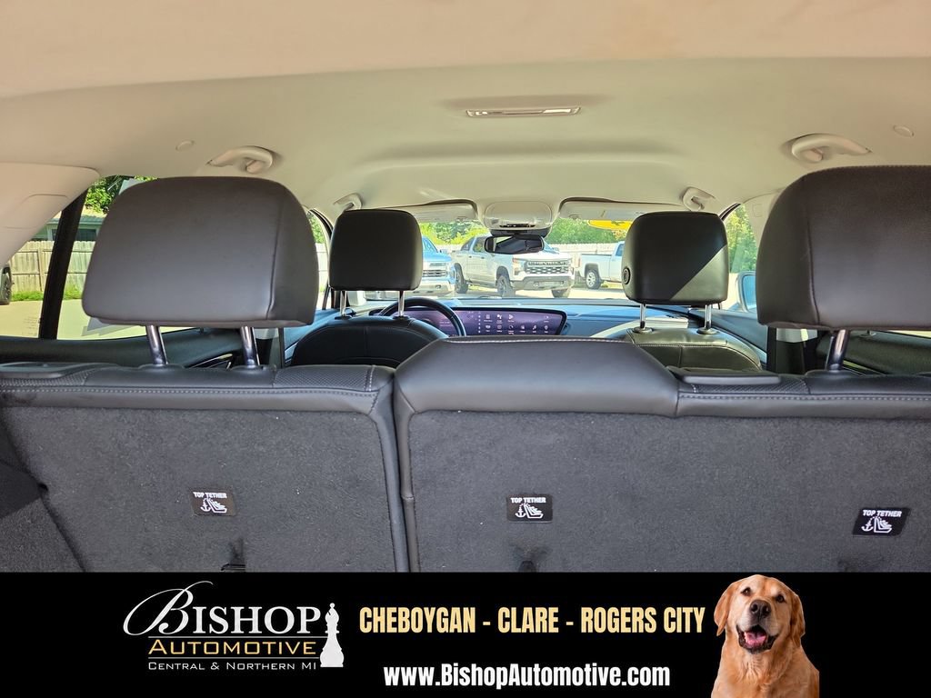 Used 2024 Buick Envision Preferred AWD/4WD image 23