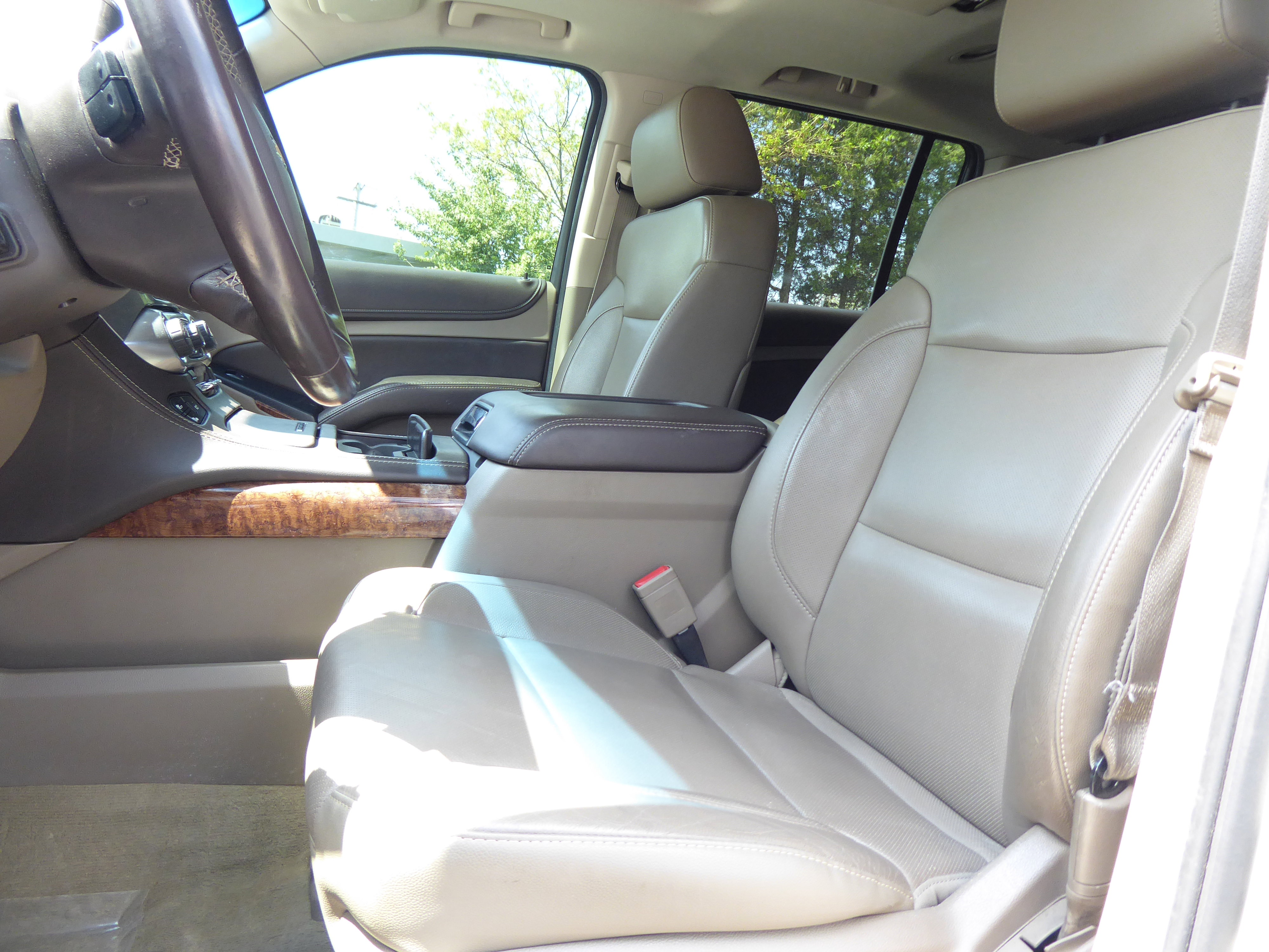 Used 2015 Chevrolet Suburban LTZ AWD/4WD image 18
