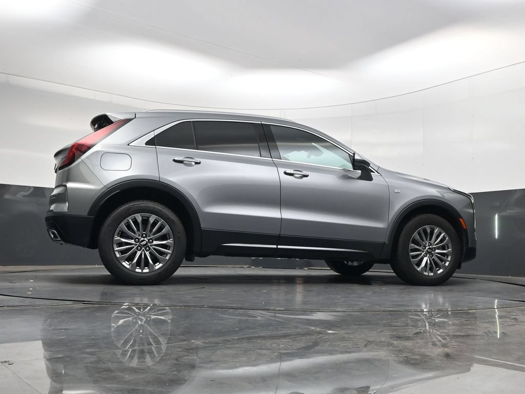 Used 2025 Cadillac XT4 Premium Luxury FWD image 45