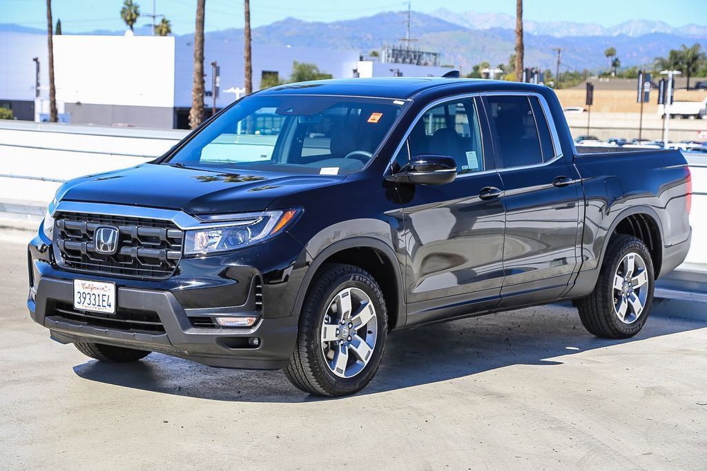 Used 2025 Honda Ridgeline RTL image 4